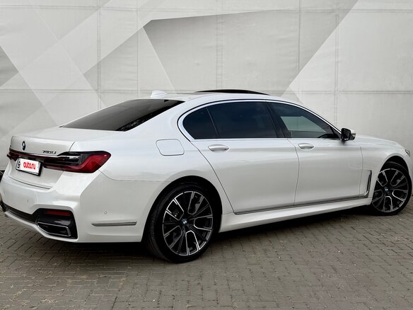 2021 BMW 7 серии Long 740Li xDrive VI (G11/G12) Рестайлинг, белый, 8900000 рублей - вид 14