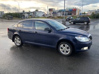 2011 Skoda Octavia II (A5) Рестайлинг, синий, 600000 рублей, вид 4
