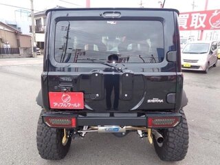2023 Suzuki Jimny Sierra IV, чёрный, 2000333 рублей, вид 4