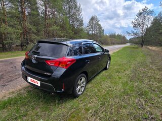 2013 Toyota Auris II, серый, 850000 рублей, вид 4