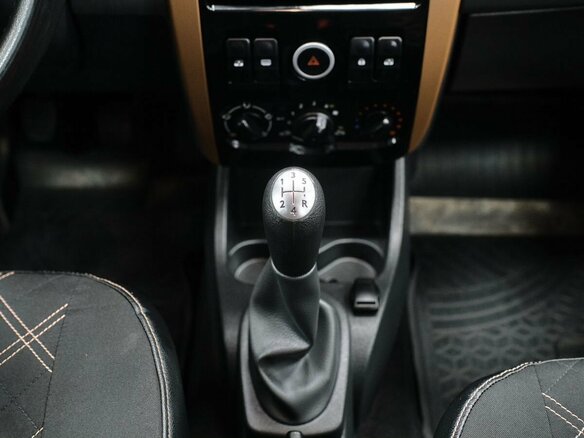 2018 Lada (ВАЗ) Largus Cross I, фиолетовый, 734000 рублей - вид 16