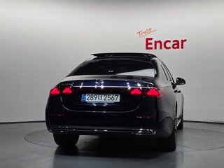 2026 Mercedes-Benz E-Класс 220 d VI (W214, S214), синий, 7430000 рублей, вид 4