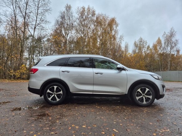 2017 Kia Sorento III Prime, серый, 2340000 рублей - вид 3