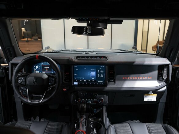 2026 Ford Bronco Raptor VI, чёрный - вид 24
