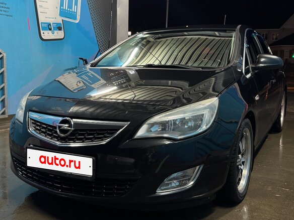 2012 Opel Astra J, чёрный, 600000 рублей - вид 1