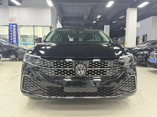 2023 Volkswagen Passat B8 Рестайлинг, чёрный, 2154000 рублей, вид 2