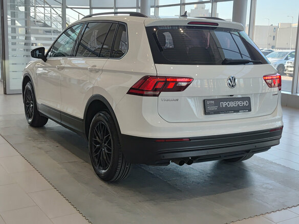 2020 Volkswagen Tiguan II, белый, 2799000 рублей - вид 6