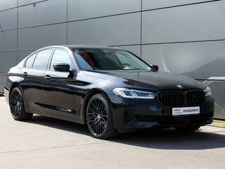 2020 BMW 5 серии 540d xDrive VII (G30/G31/G38) Рестайлинг, чёрный, 4898000 рублей, вид 3