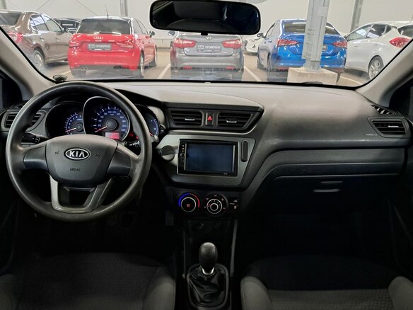 2012 Kia Rio III, серебристый, 555000 рублей - вид 13