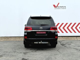 2016 Toyota Land Cruiser 200 Series Рестайлинг 2, чёрный, 4000000 рублей, вид 5