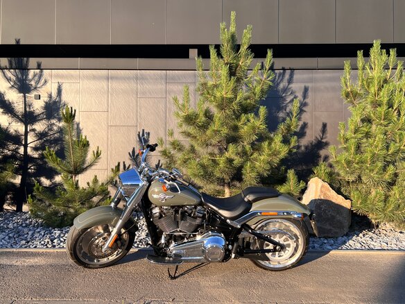 2021 Harley-Davidson Fat Boy, зелёный, 2850000 рублей