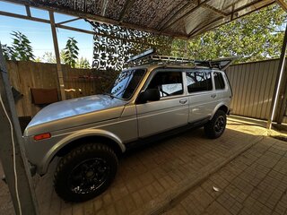 2010 Lada (ВАЗ) 2131 (4x4) I, серебристый, 400000 рублей, вид 3