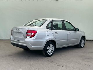 2026 Lada (ВАЗ) Granta I Рестайлинг, серебристый, 1116000 рублей, вид 4