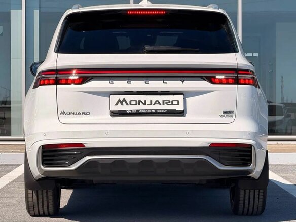 2026 Geely Monjaro I Рестайлинг, белый, 4654990 рублей - вид 3
