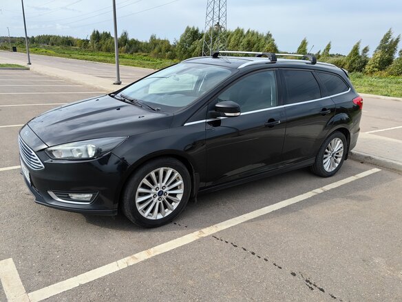2016 Ford Focus III Рестайлинг, чёрный, 750000 рублей - вид 3