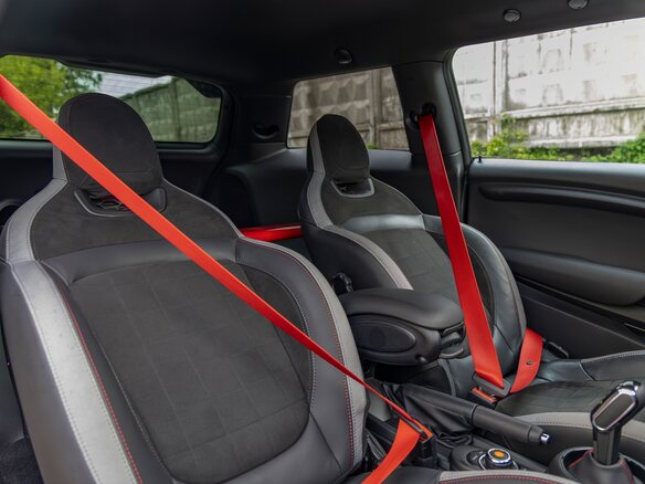 2020 Mini Hatch JCW John Cooper Works GP III (F55/F56) Рестайлинг, серый, 5600000 рублей - вид 21