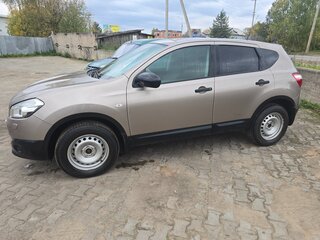 2011 Nissan Qashqai I Рестайлинг, коричневый, 980000 рублей, вид 4