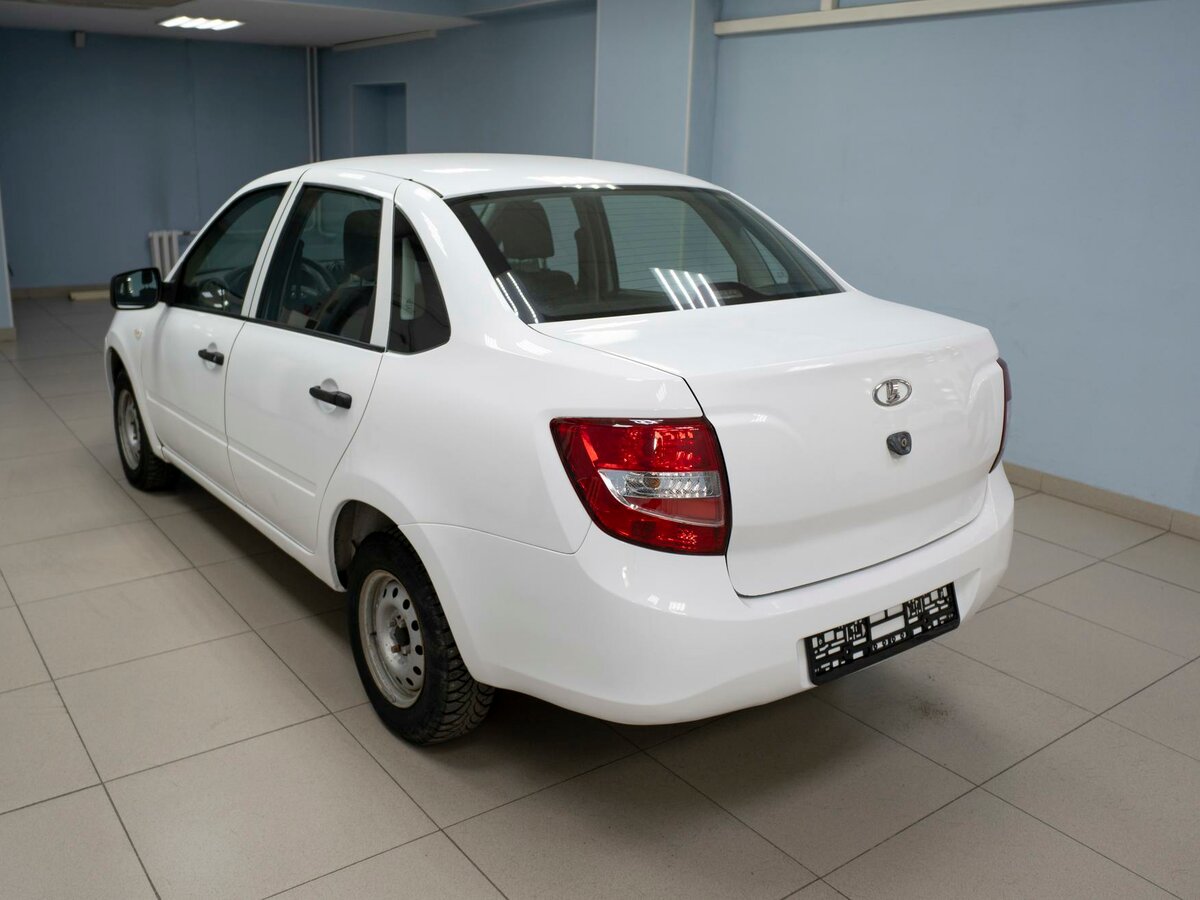 Открыть фотографии: Lada (ВАЗ) Granta I