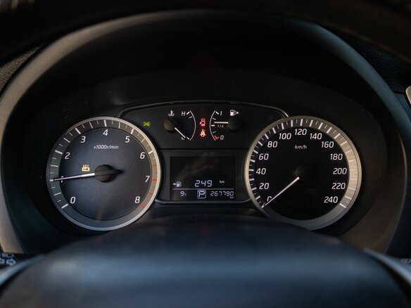 2015 Nissan Sentra VII (B17), чёрный - вид 17