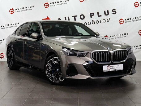 BMW 5 серии VIII (G60/G61/G68)