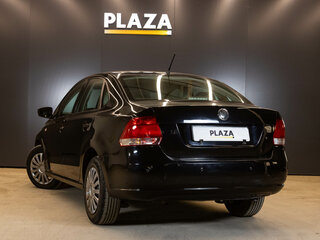 2014 Volkswagen Polo V, чёрный, 850000 рублей, вид 4