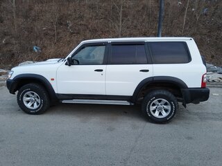 2000 Nissan Patrol V (Y61), белый, 2500000 рублей, вид 4