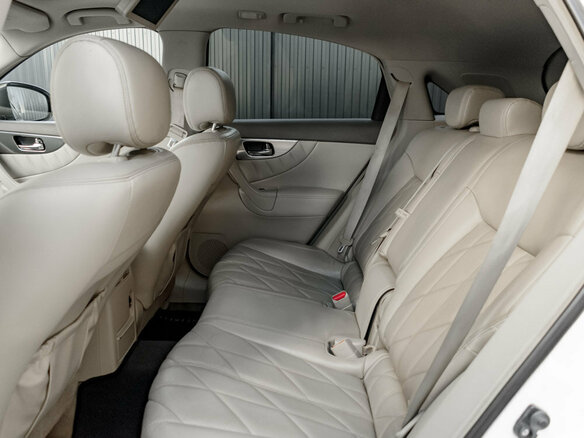 2009 Infiniti FX35 II (S51), белый, 1550000 рублей - вид 27