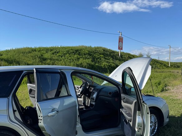 2011 Ford Focus II Рестайлинг, серебристый, 600000 рублей - вид 11