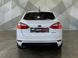 2017 Ford Fiesta Mk6 Рестайлинг, белый, 1050000 рублей, вид 5