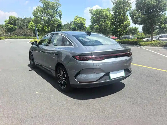 2026 BYD Qin L, серебристый - вид 6