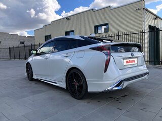 2017 Toyota Prius IV (XW50), белый, 1650000 рублей, вид 5