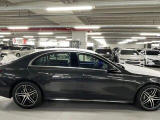 2026 Mercedes-Benz E-Класс 300 VI (W214, S214), чёрный, 6077778 рублей, вид 5