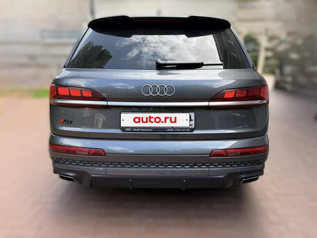 2024 Audi Q7 50 TDI II (4M) Рестайлинг 2, серый, 9980000 рублей, вид 4