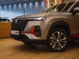 2025 Changan CS35 Plus I Рестайлинг, серебристый, 2839900 рублей, вид 4