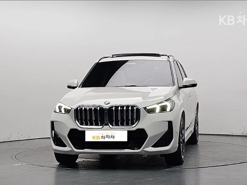 Открыть фотографии: BMW X1 III (U11/U12)