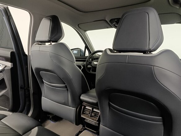 2025 Geely Atlas II, серый, 3050000 рублей - вид 9