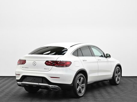 2020 Mercedes-Benz GLC Coupe 220 d I (C253) Рестайлинг, белый, 4099000 рублей, вид 2