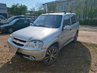 2005 Chevrolet Niva I, серебристый, 380000 рублей, вид 1