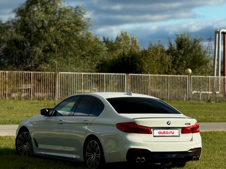 2019 BMW 5 серии 530i xDrive VII (G30/G31/G38), белый, 4080000 рублей, вид 5