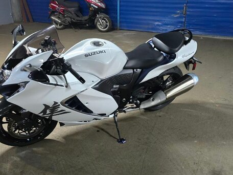 2022 Suzuki GSX 1300 R Hayabusa, белый, 1850000 рублей, вид 1
