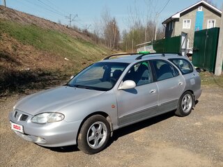 1998 Hyundai Lantra II Рестайлинг, серебристый, 315000 рублей, вид 1
