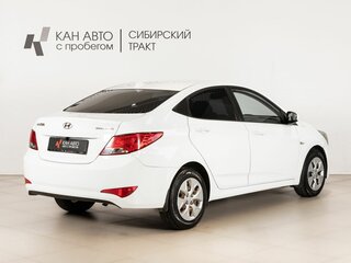 2015 Hyundai Solaris I Рестайлинг, белый, 750000 рублей, вид 3