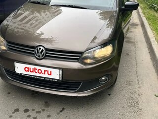 2014 Volkswagen Polo V, коричневый, 850000 рублей, вид 1