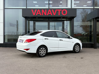 2014 Hyundai Solaris I Рестайлинг, белый, 890000 рублей, вид 5