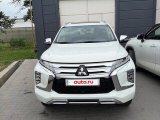 2023 Mitsubishi Montero Sport III Рестайлинг, белый, 4600000 рублей, вид 2