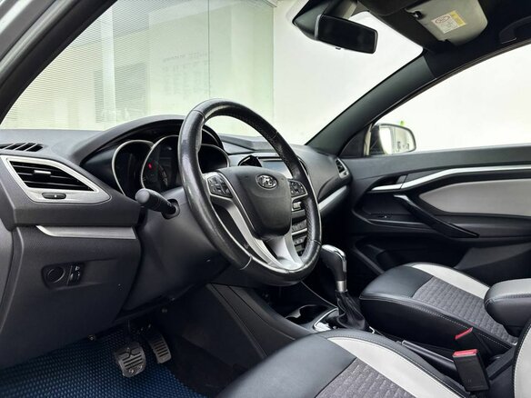2020 Lada (ВАЗ) Vesta SW I, серый, 999000 рублей - вид 15