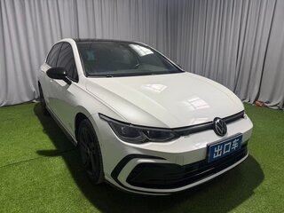 2021 Volkswagen Golf VIII, белый, 2045700 рублей, вид 2