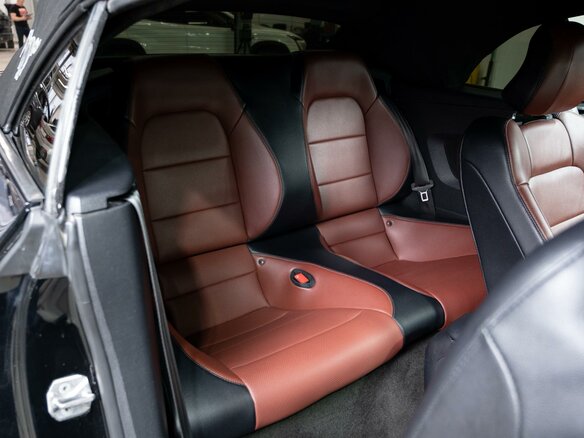 2018 Ford Mustang VI Рестайлинг, чёрный, 3449000 рублей - вид 15