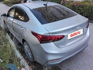 2019 Hyundai Solaris II, серебристый, 899000 рублей, вид 3