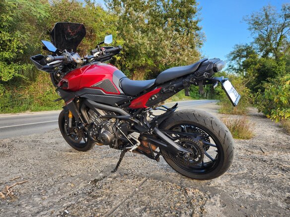 2015 Yamaha MT-09 Tracer (FJ-09), пурпурный, 850000 рублей - вид 19